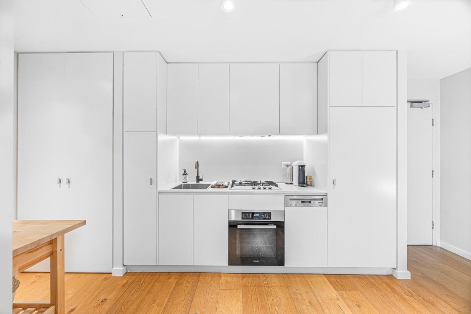 Modern & Quiet 1br With Private Garden In Bondi Close To The *